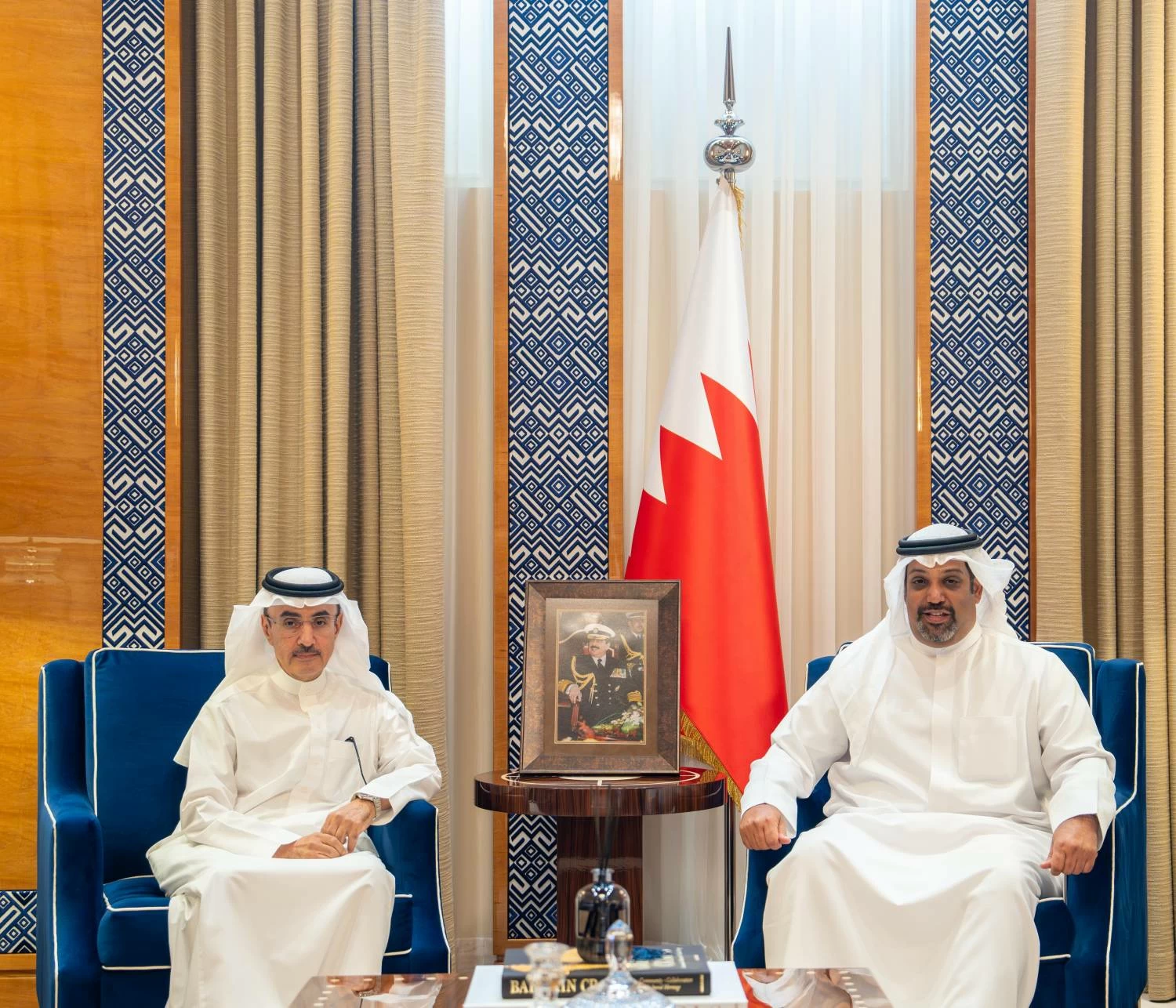 البحرين – وزير المالية: مؤسسات التعليم العالي تلعب دوراً بارزاً في إعداد الكوادر المؤهلة التي تساهم في دعم القطاعات المختلفة البحرين – وزير المالية: مؤسسات التعليم العالي تلعب دوراً بارزاً في إعداد الكوادر المؤهلة التي تساهم في دعم القطاعات المختلفة