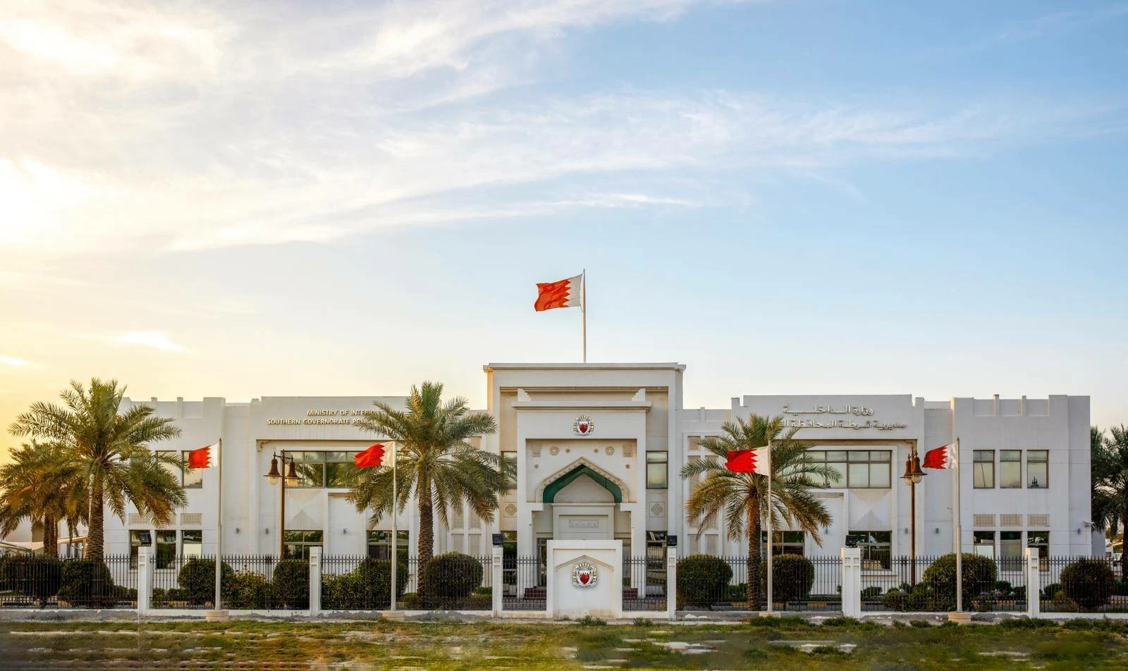 البحرين – شرطة الجنوبية: القبض على شخصين لقيامهما بسرقة مكيف وأسلاك كهربائية من موقع إحدى الشركات البحرين – شرطة الجنوبية: القبض على شخصين لقيامهما بسرقة مكيف وأسلاك كهربائية من موقع إحدى الشركات